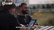 杰拉德:我比你助攻多且踢过右后卫~萨拉赫:巧了,我这赛季也是